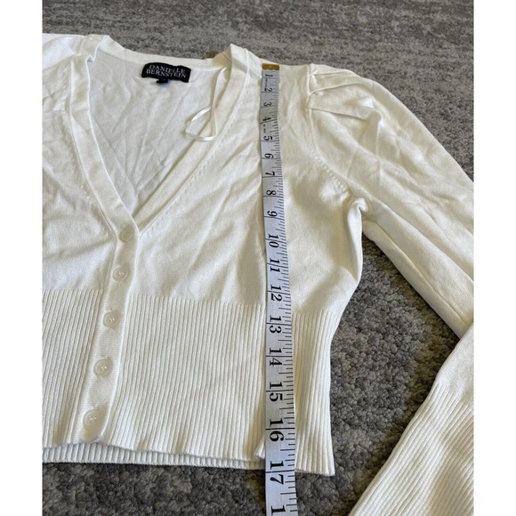 Danielle Bernstein Womens L Sweater White Cardigan Crop Knit NWT P1 - Picture 5 of 10